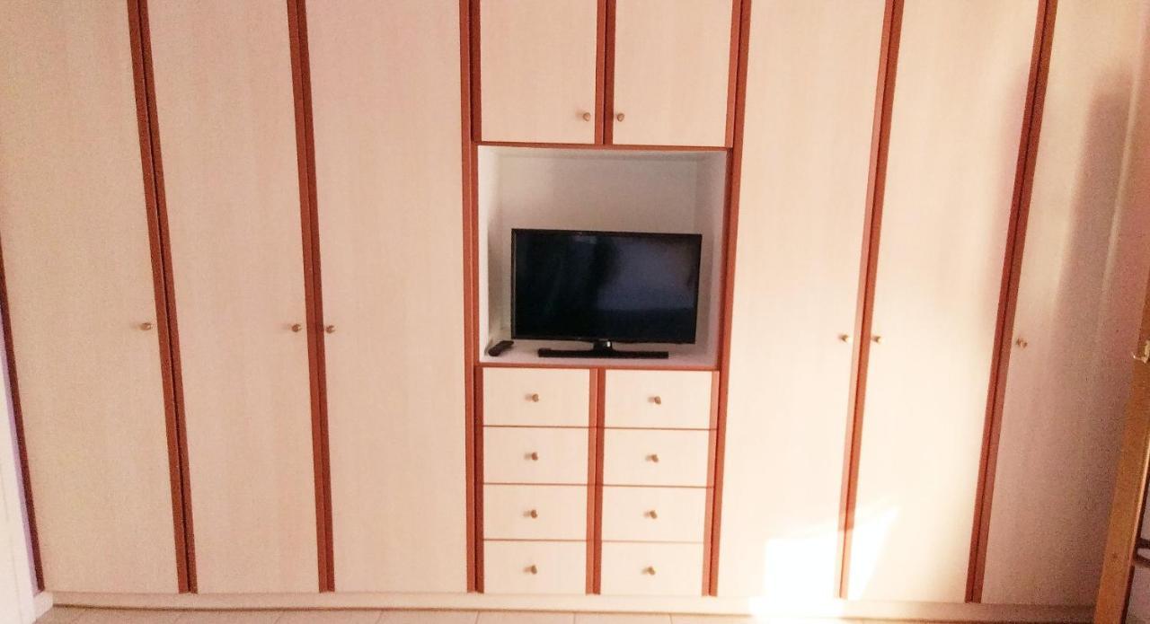 Holiday & Business Furnished Apartments Мітікас Екстер'єр фото