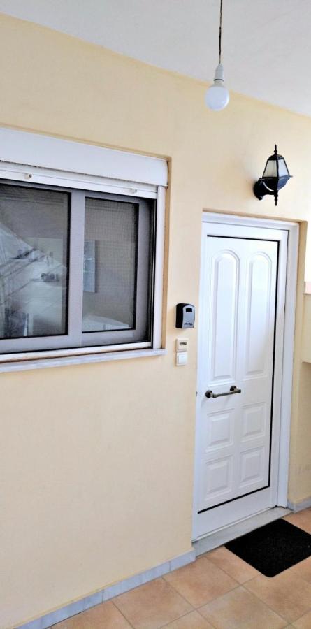Holiday & Business Furnished Apartments Мітікас Екстер'єр фото